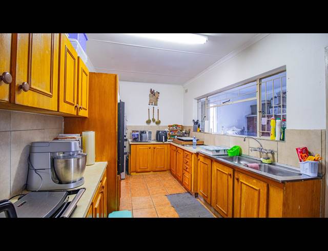 3 BEDROOM HOUSE FOR SALE IN KRUGERSRUS